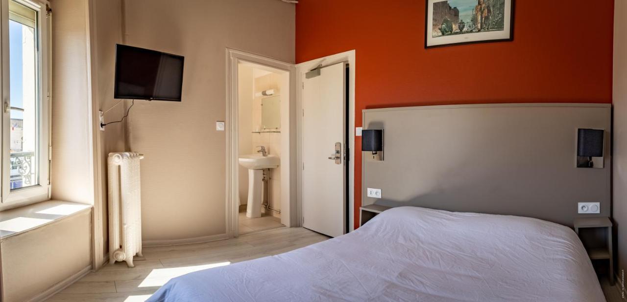 Hotel De La Gare Châteauroux Kültér fotó